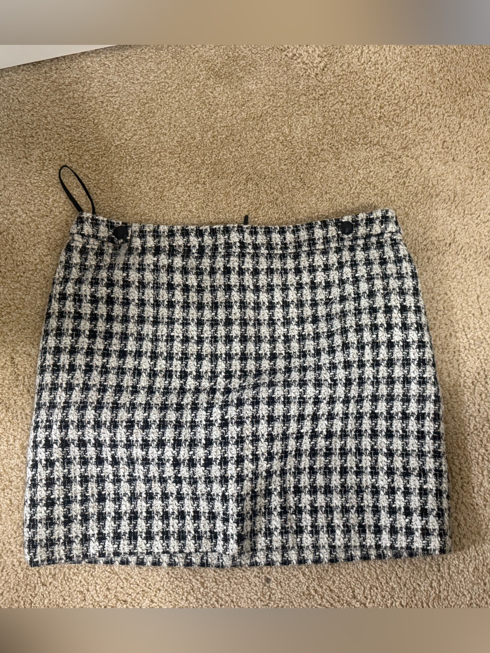 White House Black Market Black & White Houndstooth Mini Skirt